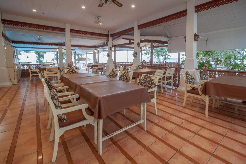 The Privacy Beach Resort & Spa Sam Roi Yot Exterior photo