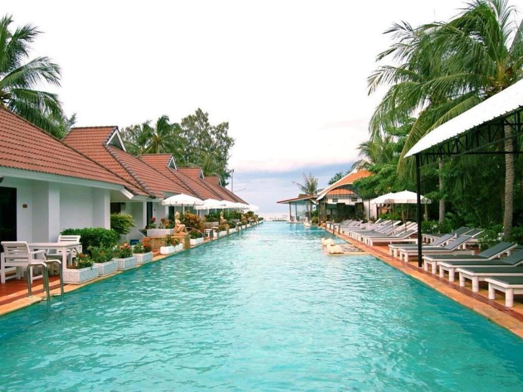 The Privacy Beach Resort & Spa Sam Roi Yot Exterior photo