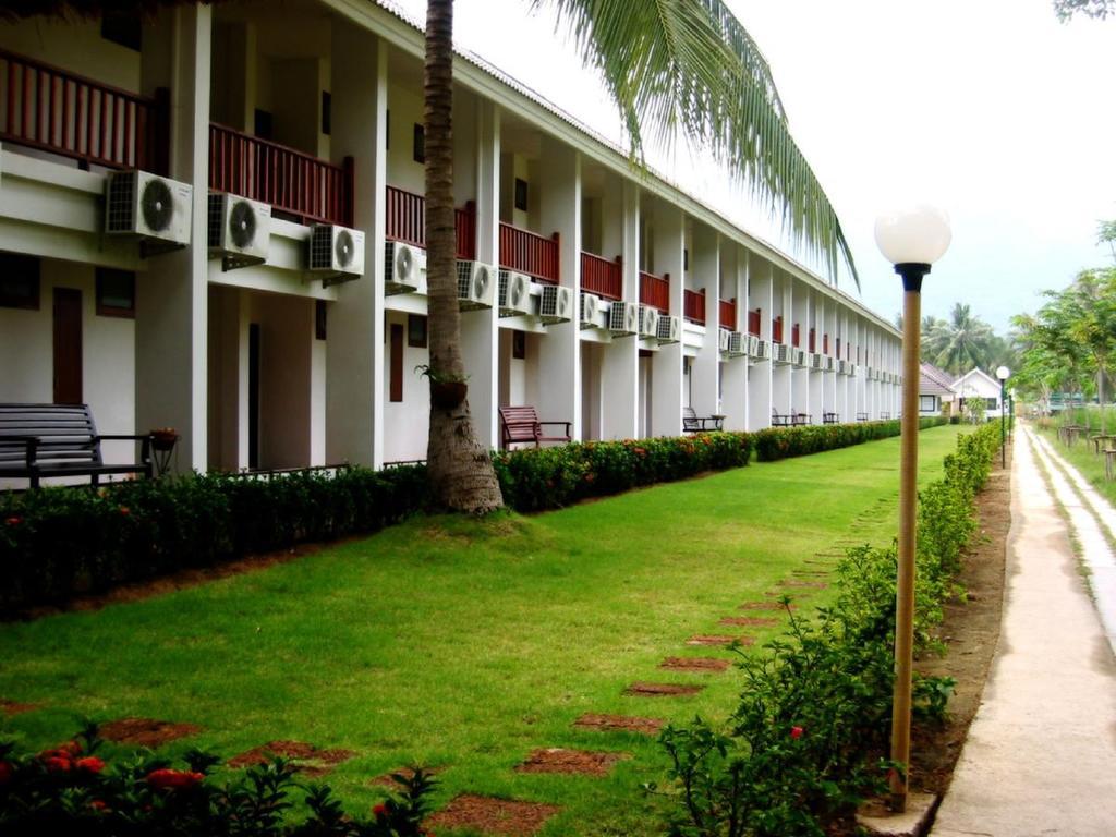 The Privacy Beach Resort & Spa Sam Roi Yot Exterior photo