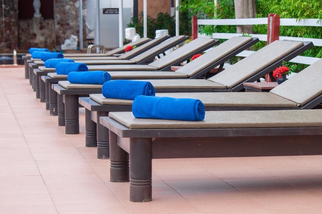 The Privacy Beach Resort & Spa Sam Roi Yot Exterior photo